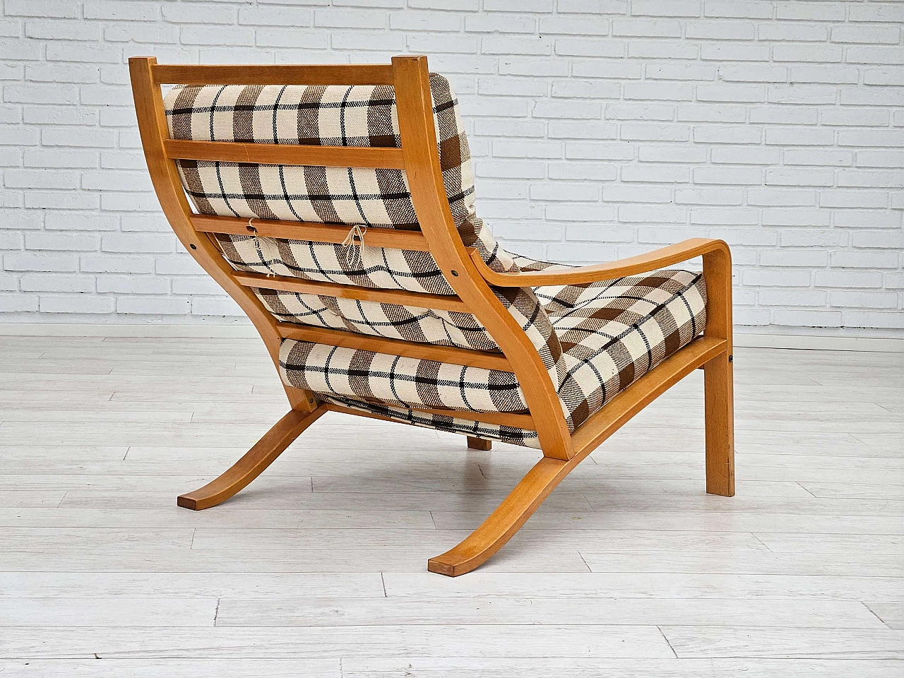 Pair of Danish wool and bentwood lounge chairs, 1970s 9