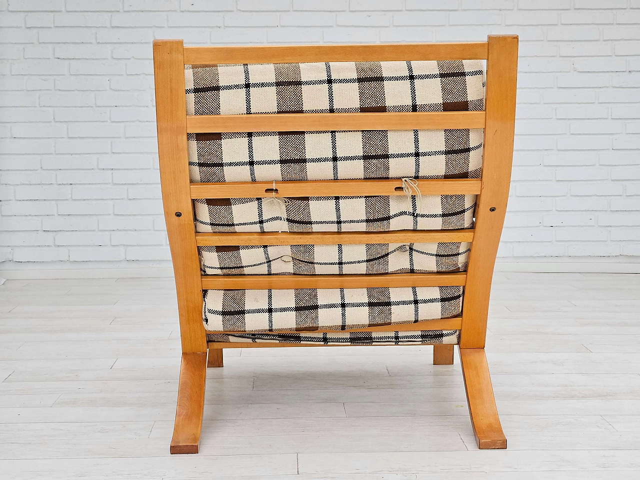 Pair of Danish wool and bentwood lounge chairs, 1970s 10