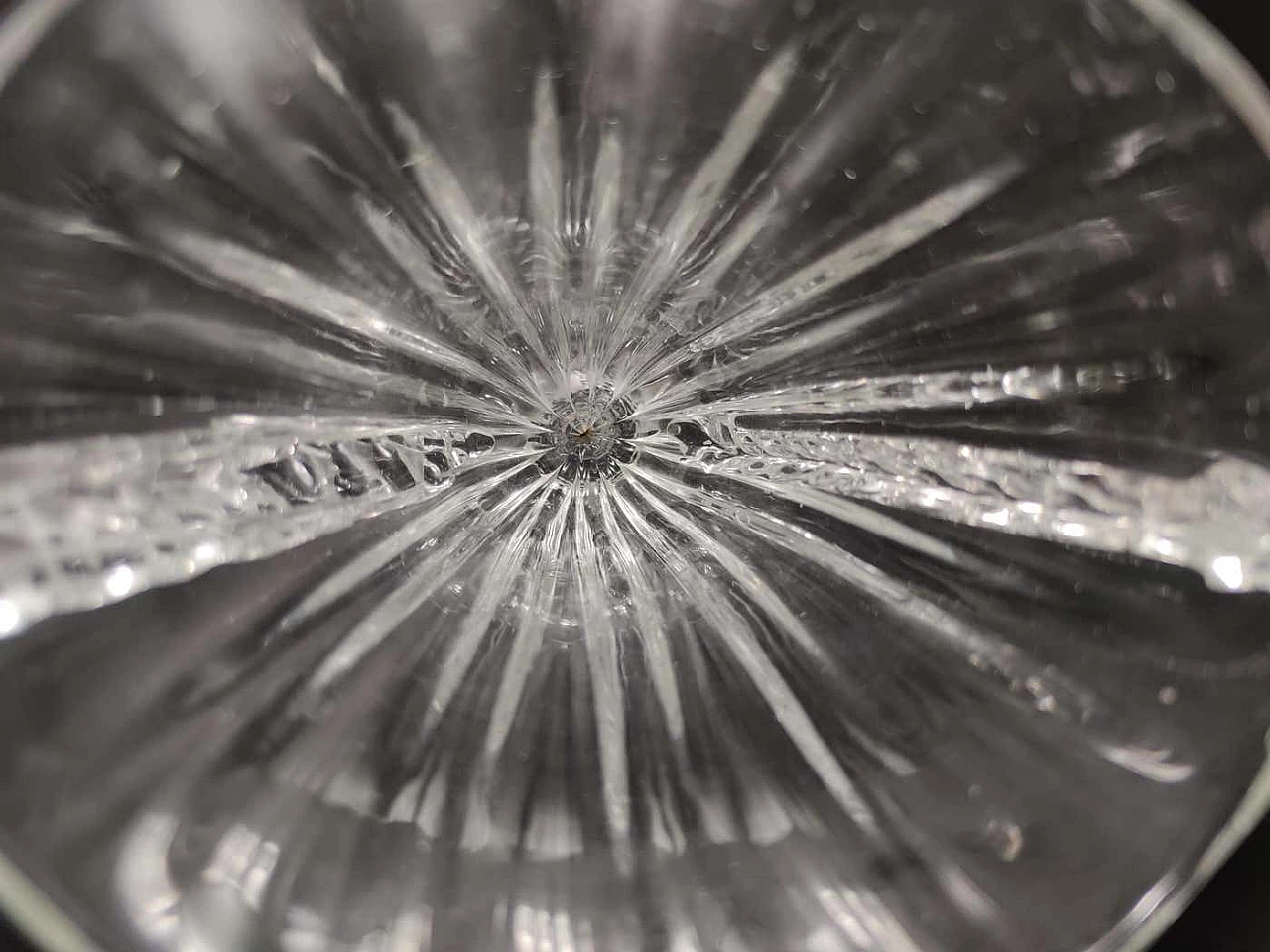 Transparent Murano glass vase by Barovier and Toso, 1930s 3