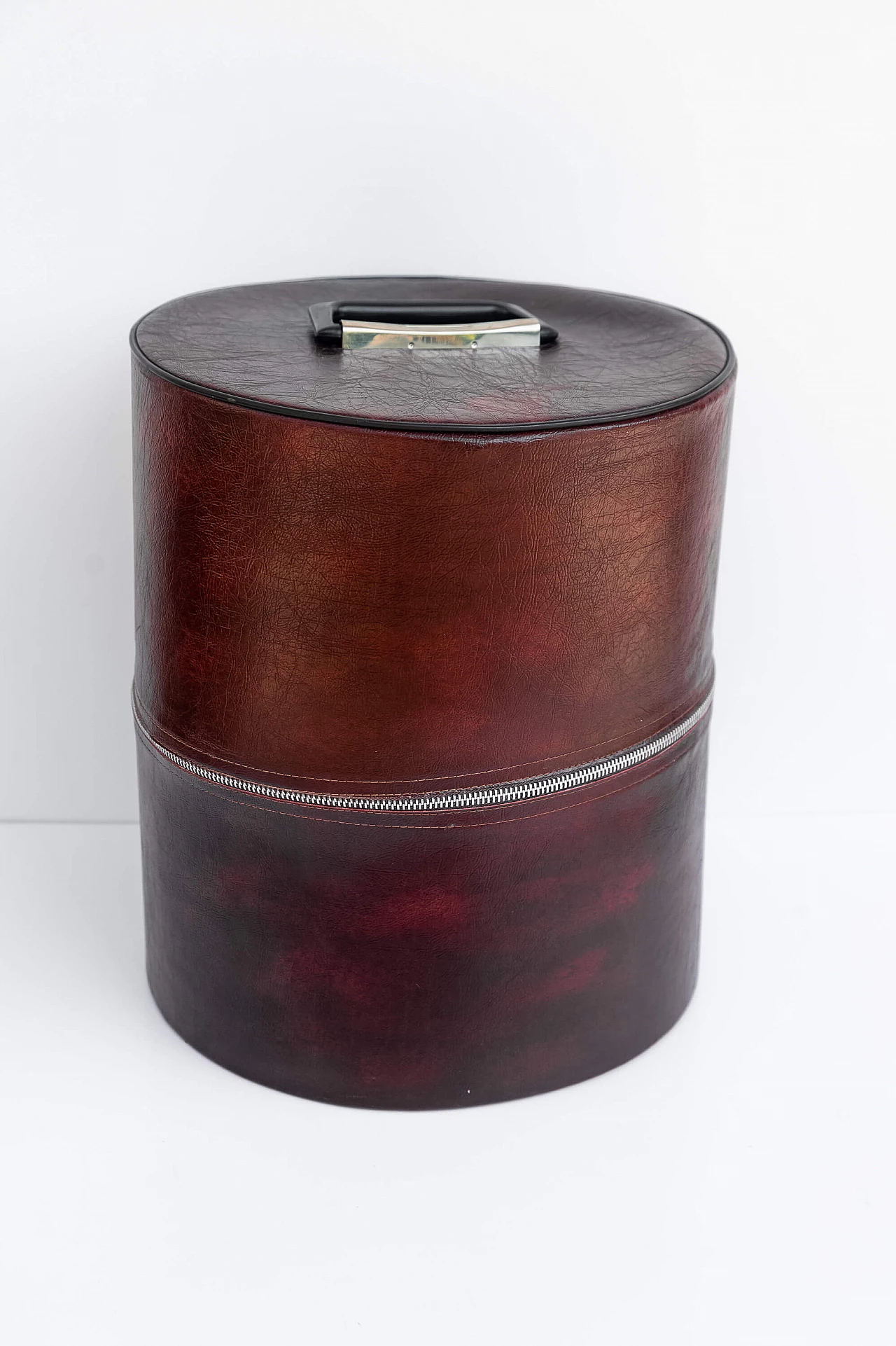 Brown faux leather hatbox with zip, 1970s 1