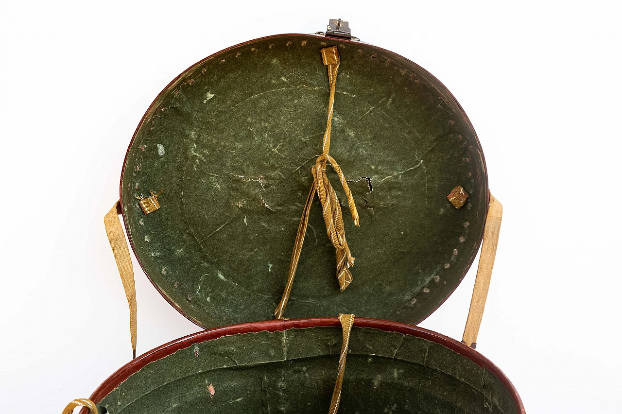 Hatbox in pressed cardboard in Siena earth colour, 1930s 7