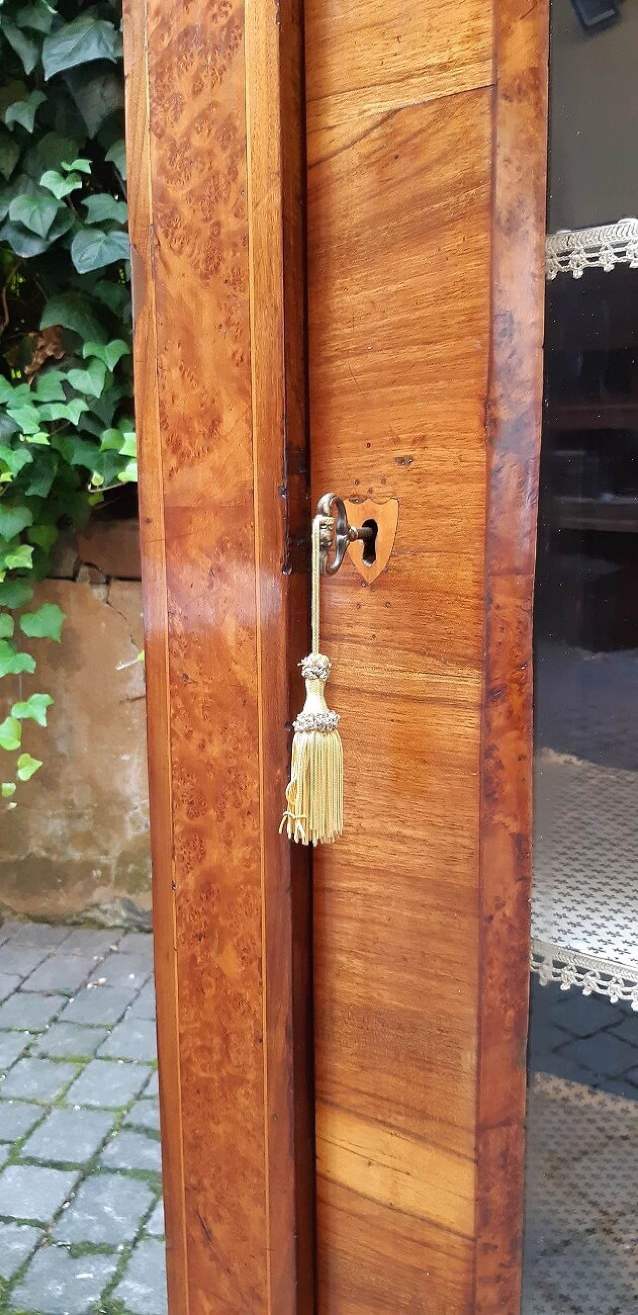 Viennese walnut, birch-root and maple glass cabinet, mid-19th century 1