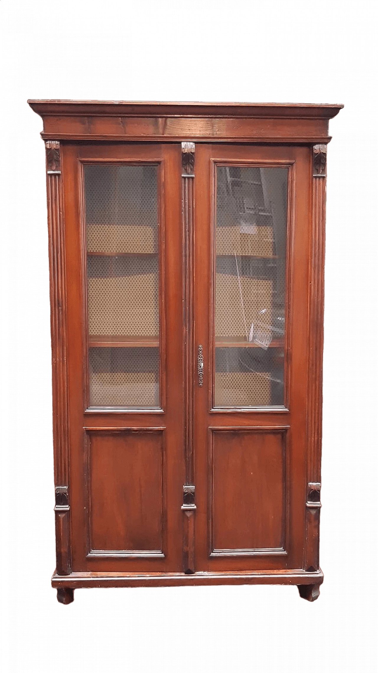 Viennese walnut and larch glass cabinet, 19th century 7