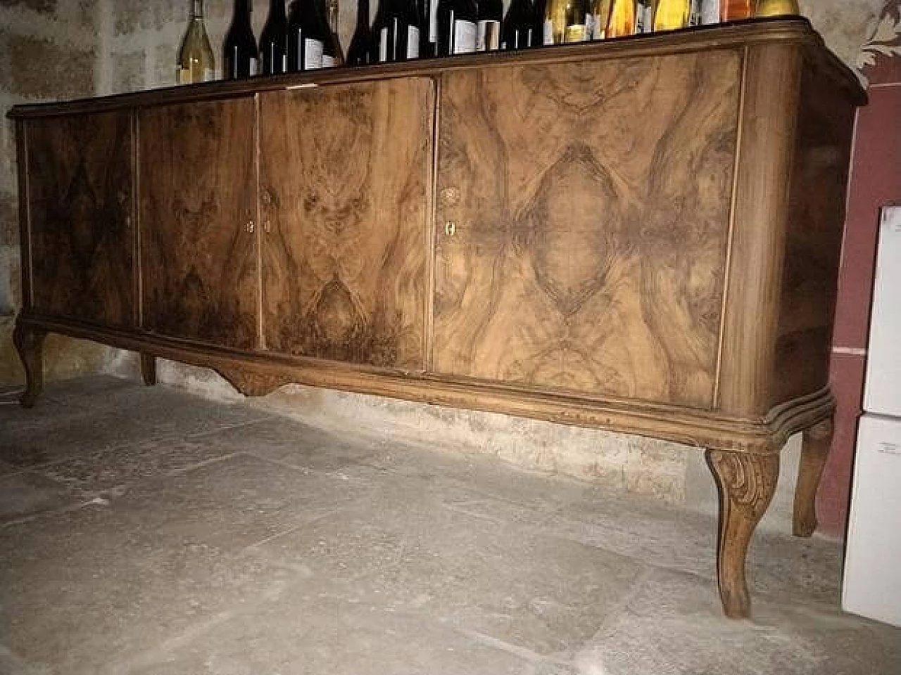 Briar-root veneered wood sideboard 1