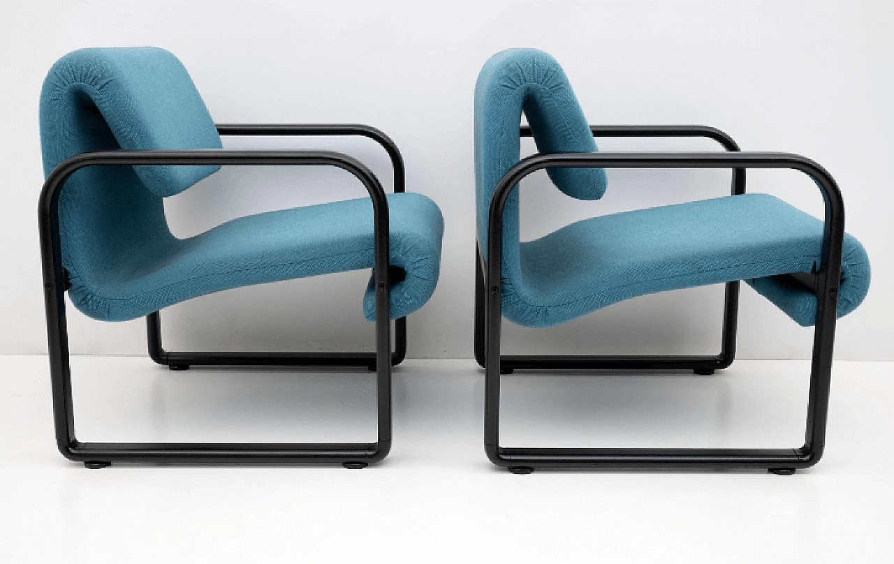 Poltrona in ferro laccato nero e tessuto blu di Arflex, anni '70 4