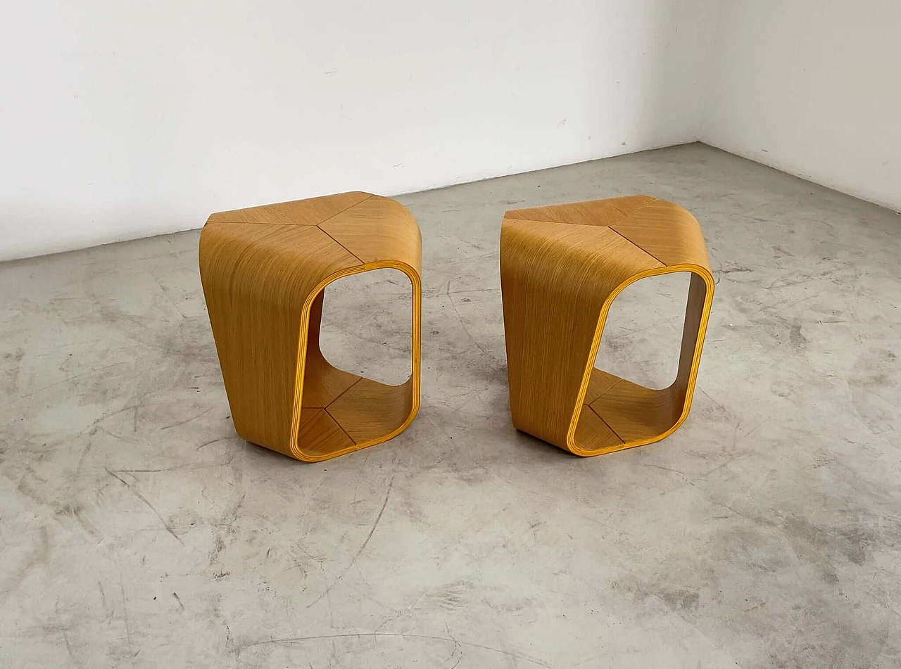 Pair of Infinity coffee tables in curved oak plywood by Enrico Cesana for Busnelli, 1990s 1