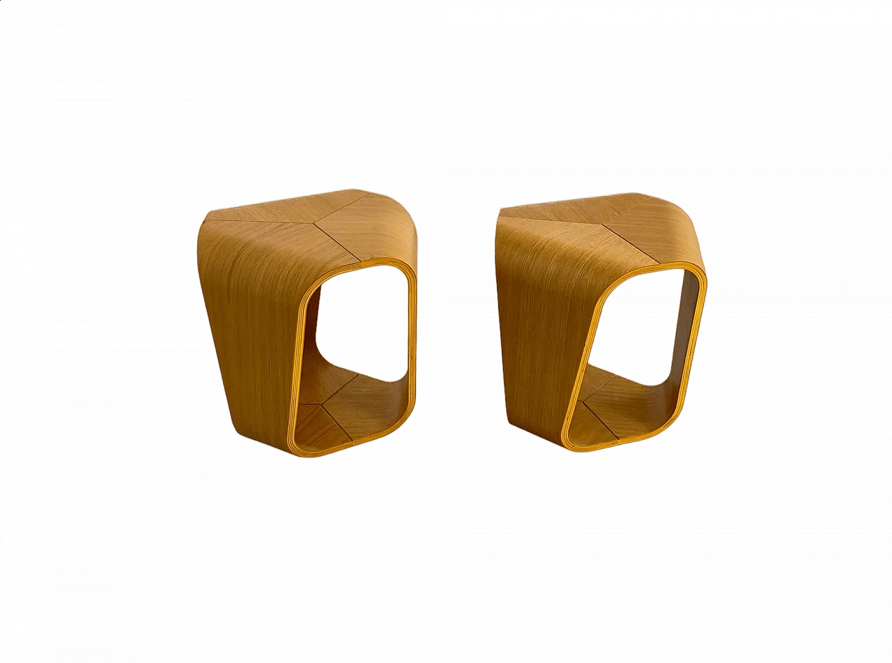 Pair of Infinity coffee tables in curved oak plywood by Enrico Cesana for Busnelli, 1990s 7