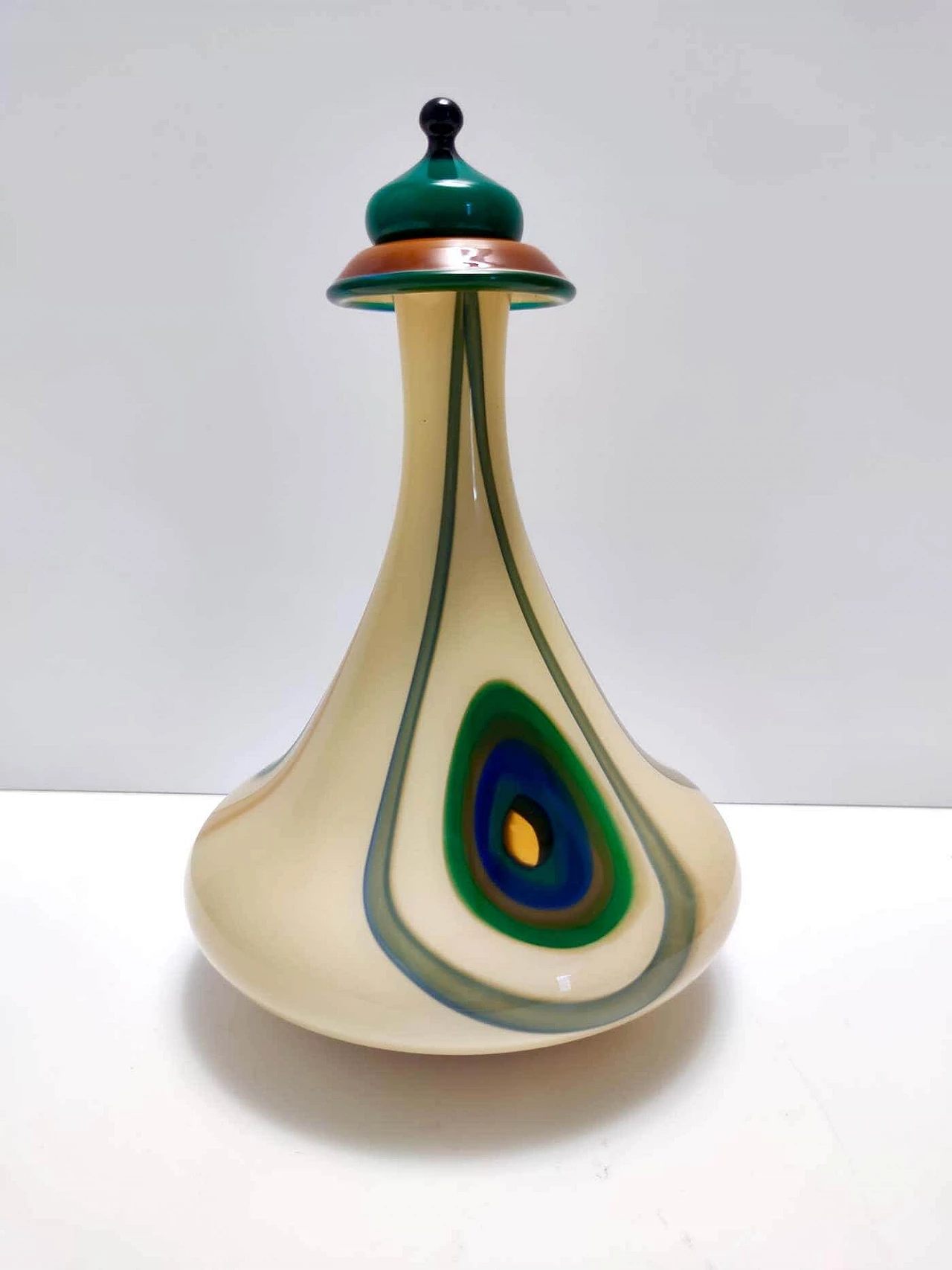 Tri-coloured hand-blown glass decanter, 1970s 10