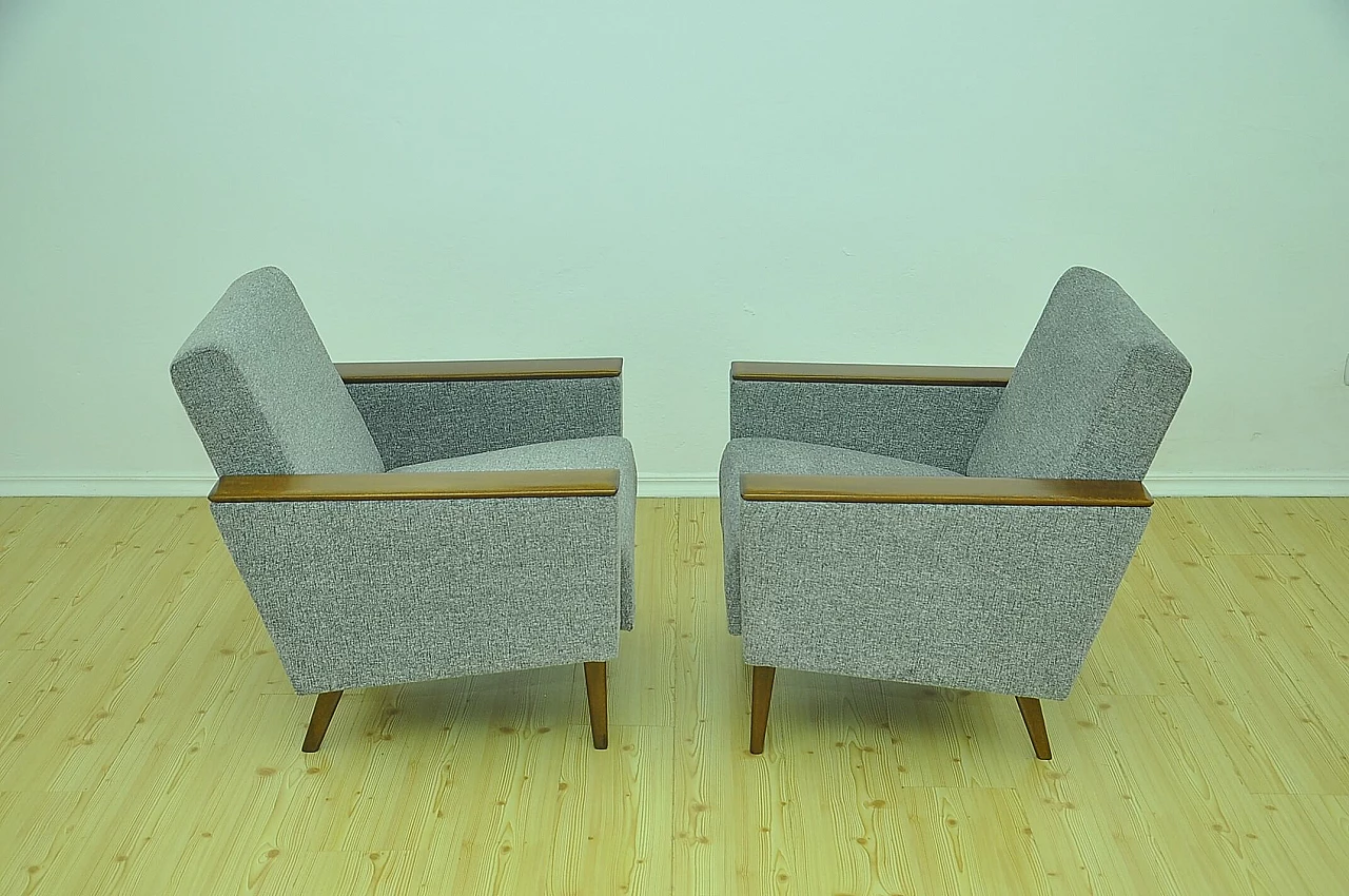 Pair of gray chenille and beech armchairs, 1960s 7