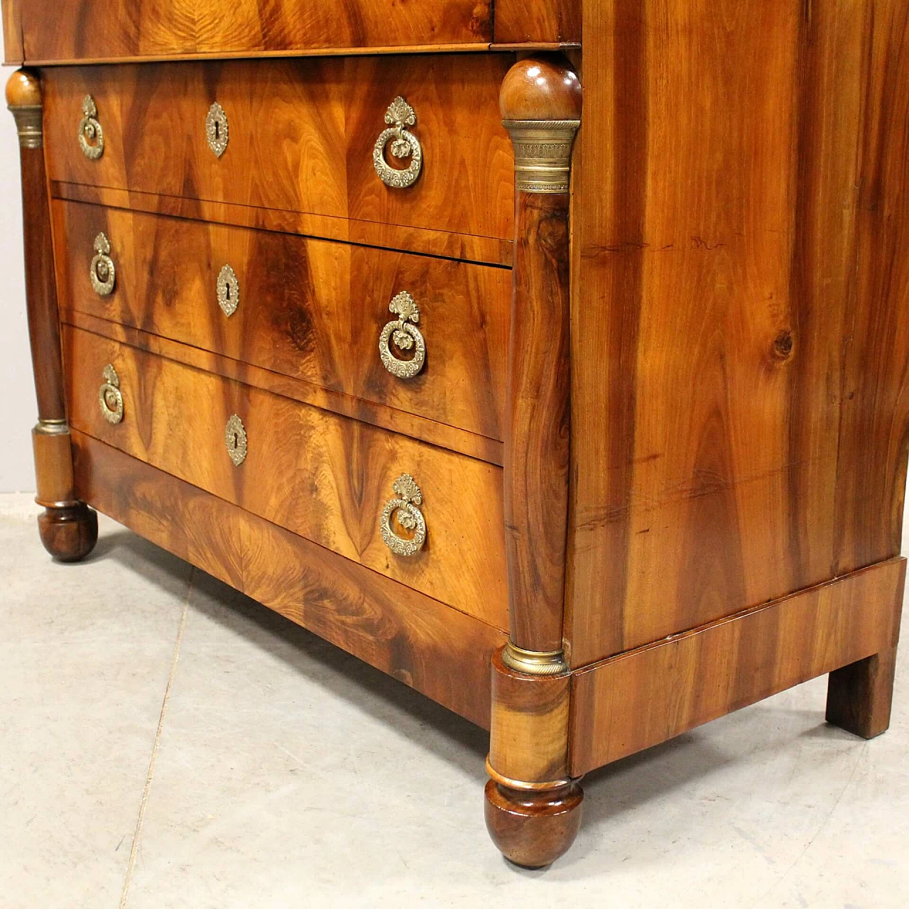 Empire solid walnut and walnut paneled commode, early 19th century 4