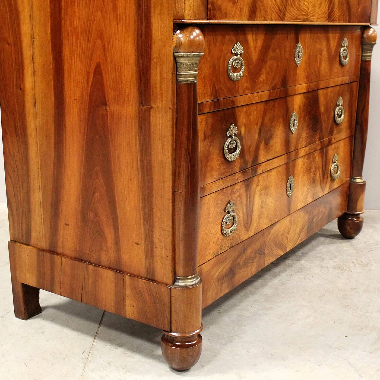 Empire solid walnut and walnut paneled commode, early 19th century 8