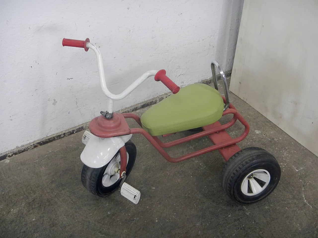 Colored plastic and metal Rolly Toys tricycle, 1970s 1