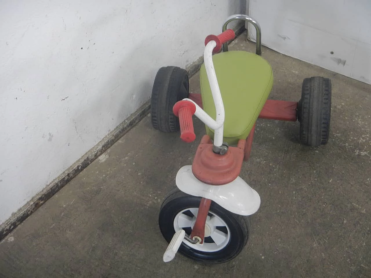 Colored plastic and metal Rolly Toys tricycle, 1970s 2