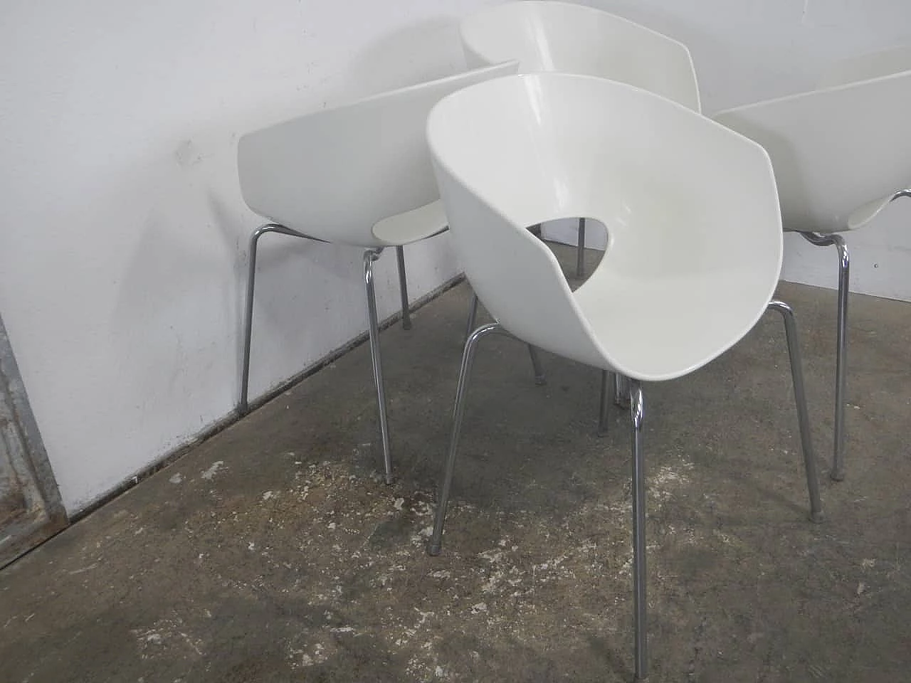 4 Orbit Large chairs in plastic and metal by Sintesi, 1960s 4