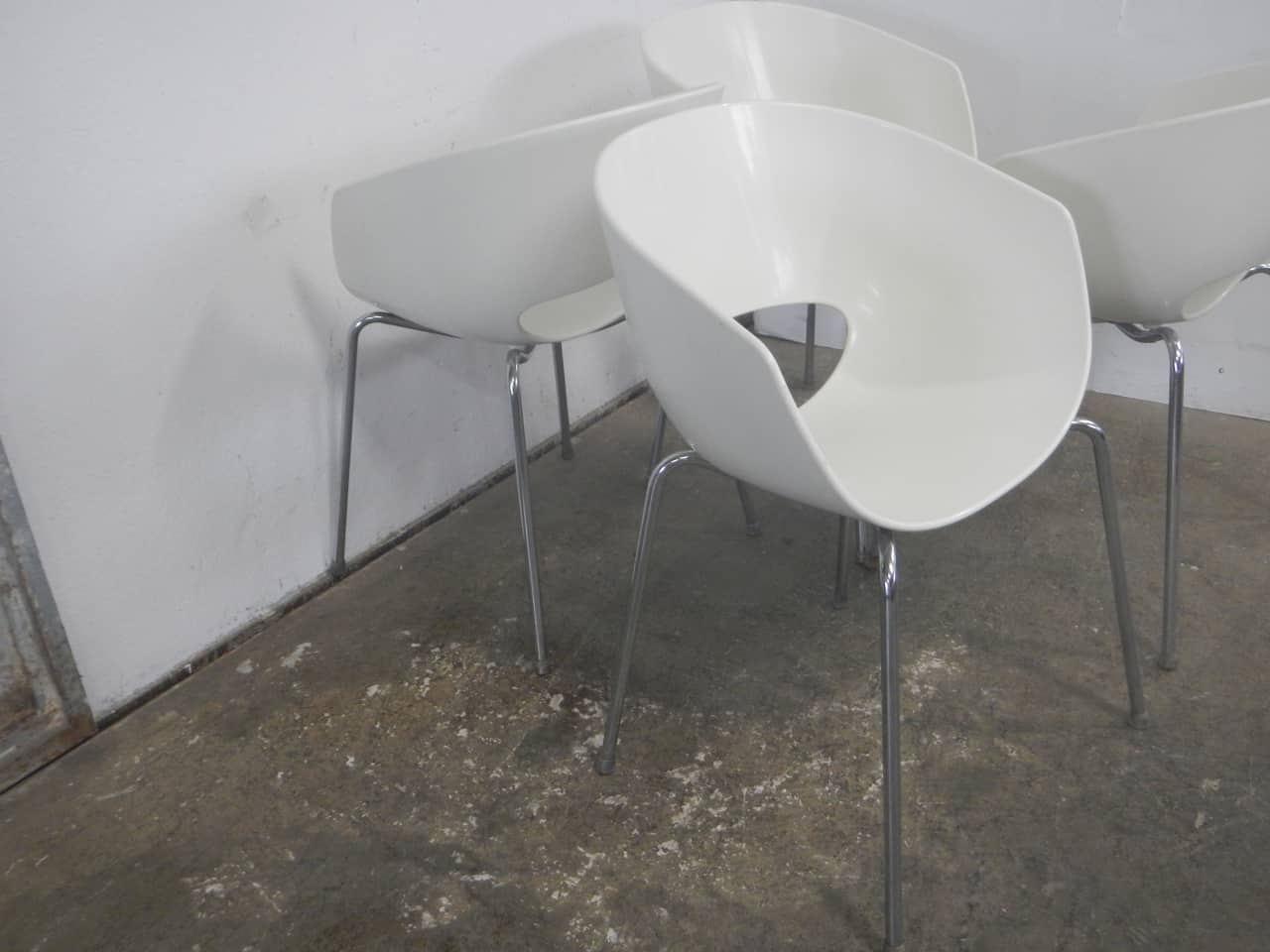 intondo-4-orbit-large-chairs-