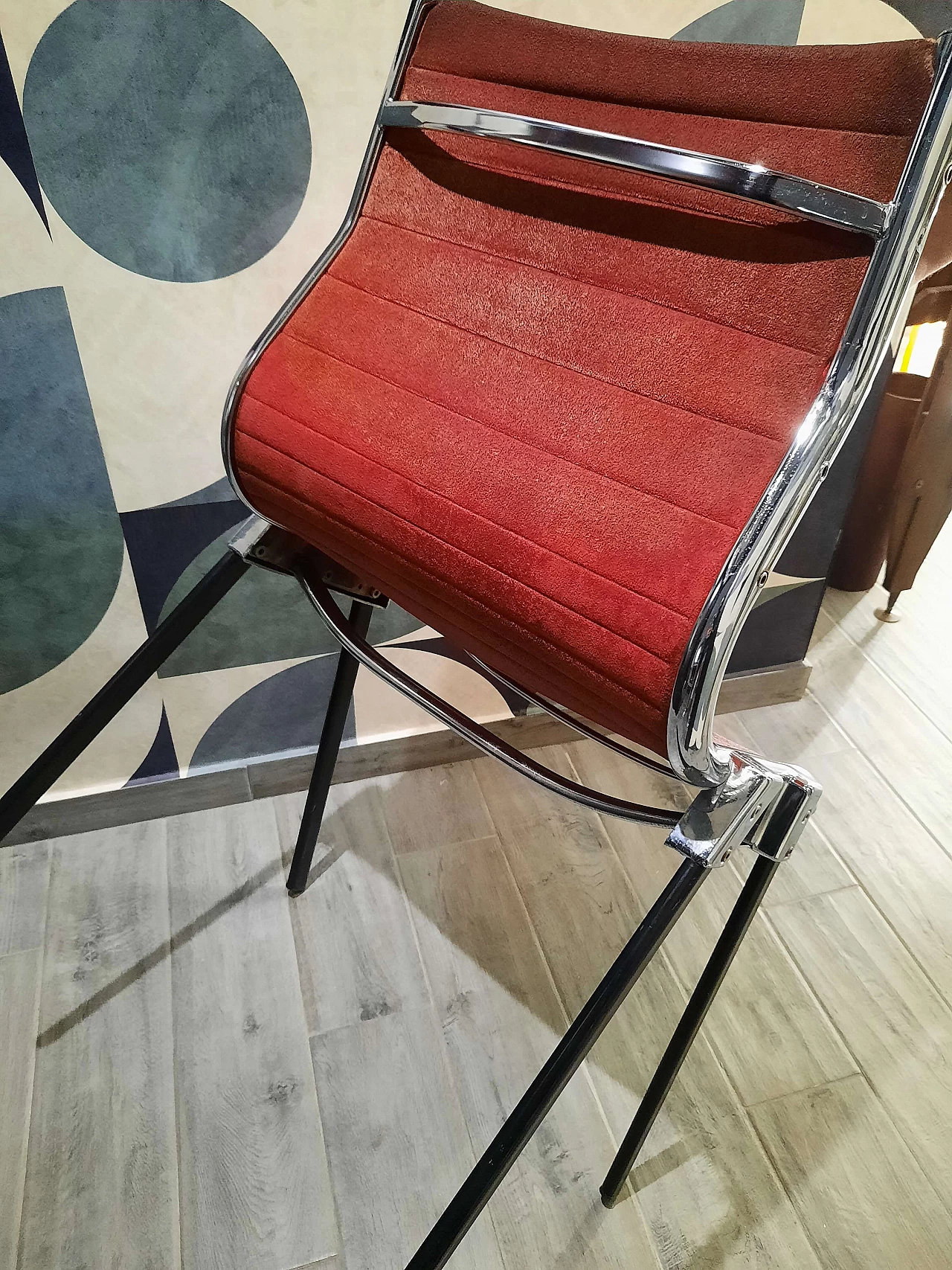 Steel and burgundy velvet chair, 1970s 8