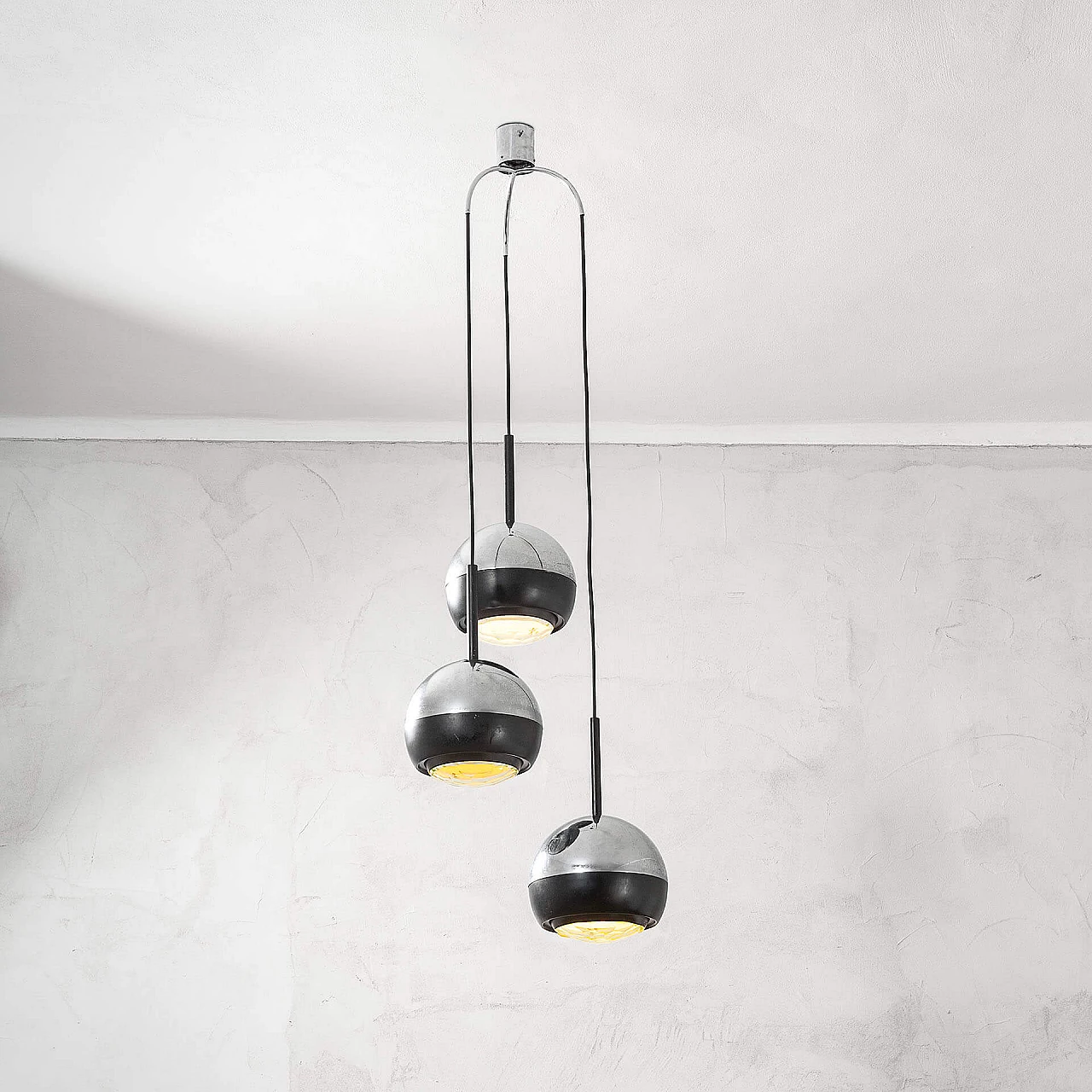Metal and glass 1236 chandelier by Stilnovo, 1960s 1