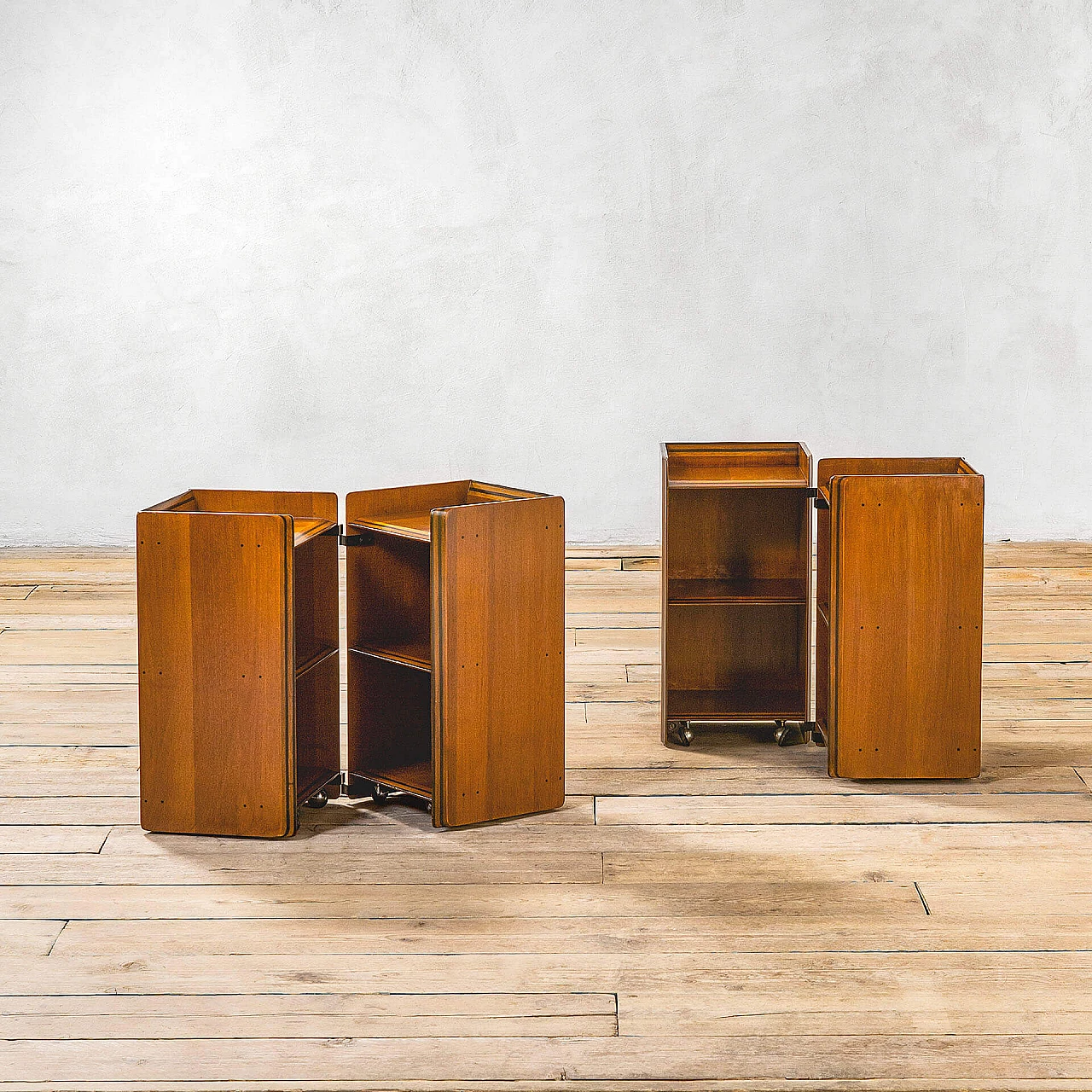 Pair of Artona bedside tables by Afra and Tobia Scarpa for Maxalto, 1970s 2