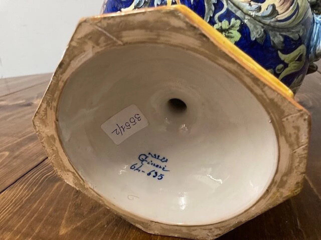 Vaso in maiolica di Ginori, metà '800 13