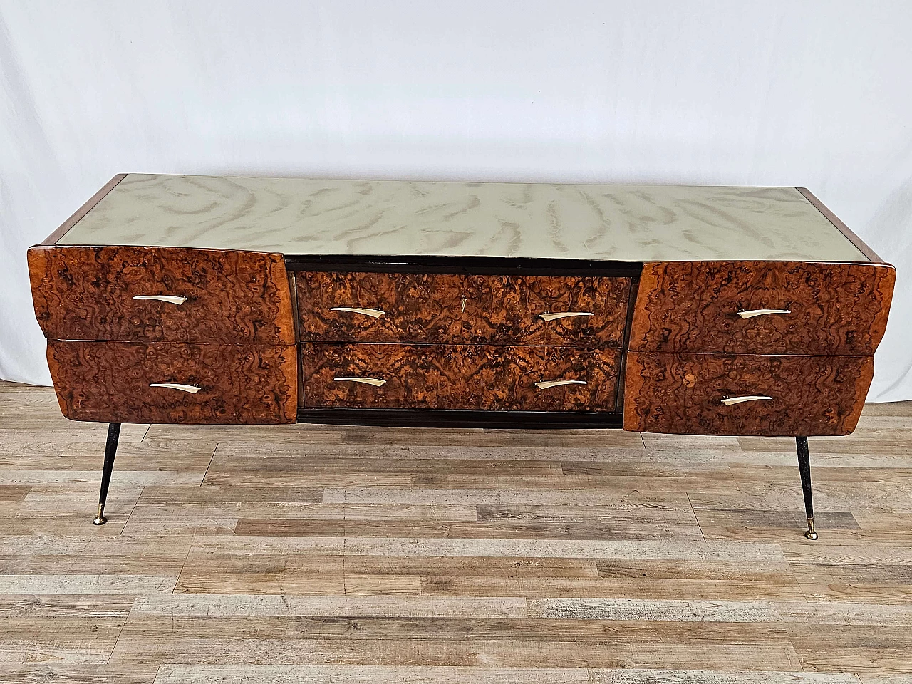 Mahogany-root chest of drawers with glass top, 1950s 2