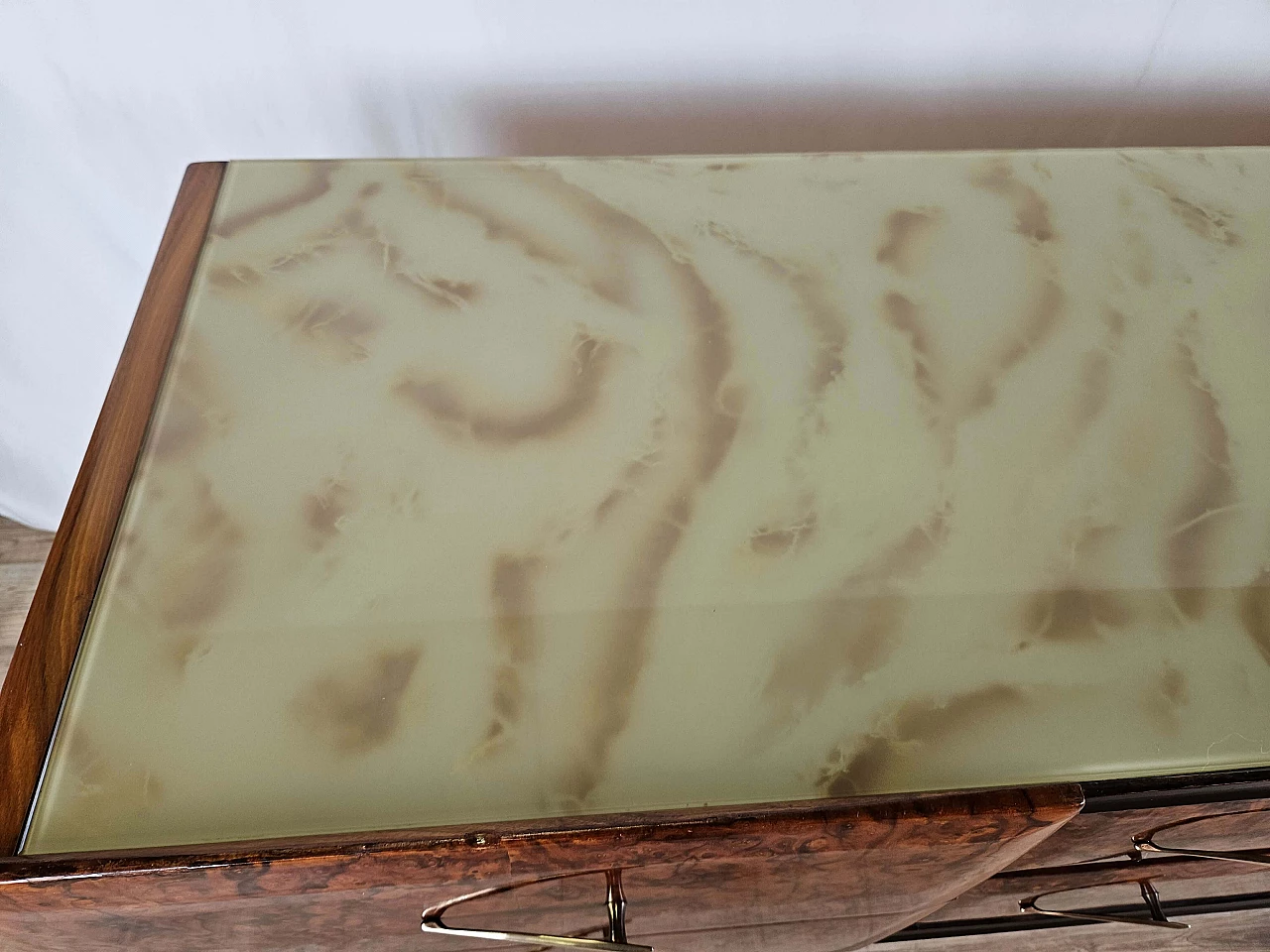 Mahogany-root chest of drawers with glass top, 1950s 8