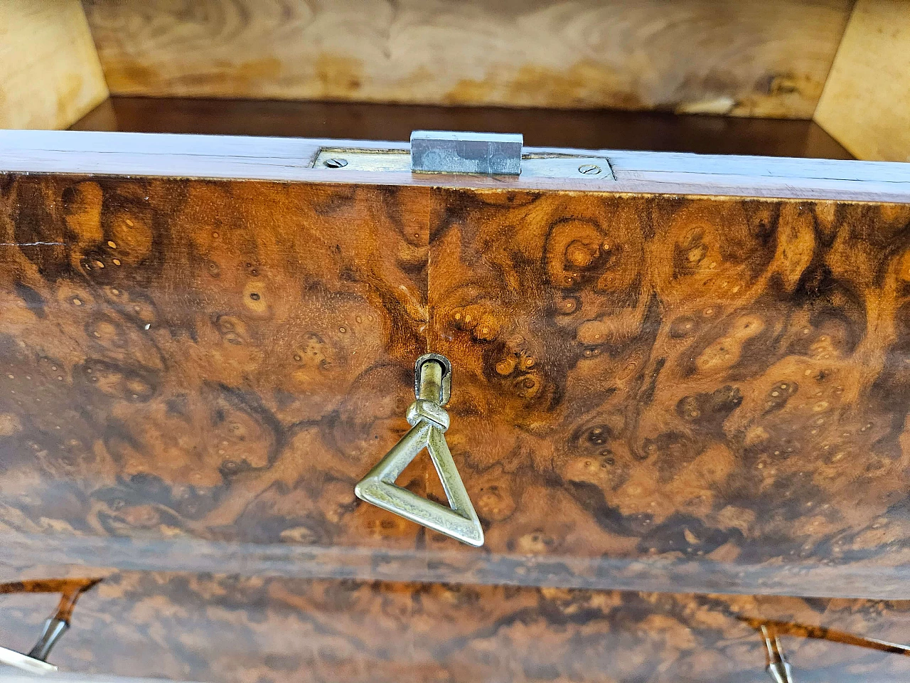 Mahogany-root chest of drawers with glass top, 1950s 22