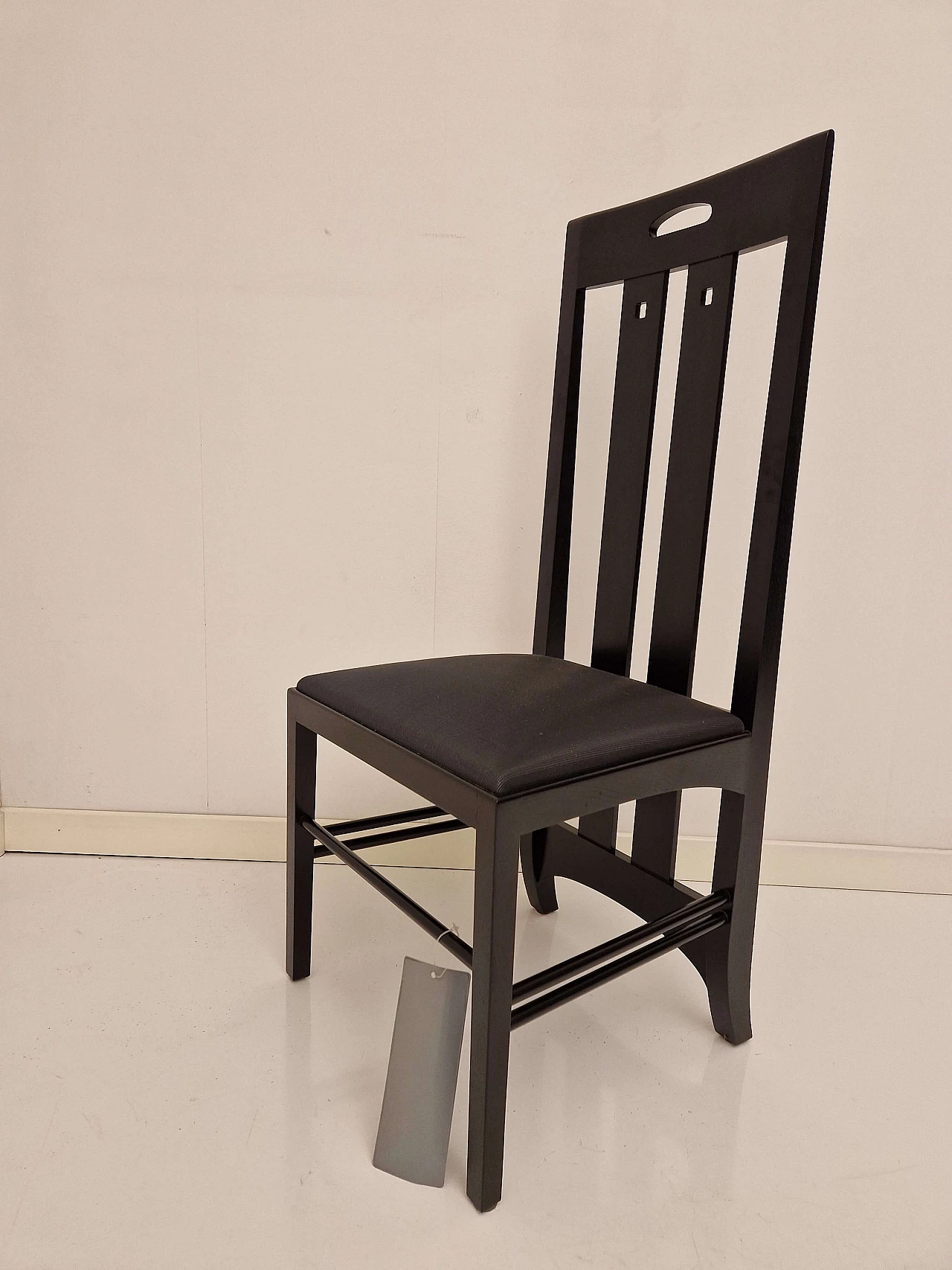 Sedia Ingram di Charles Rennie Mackintosh per Cassina, anni '80 2