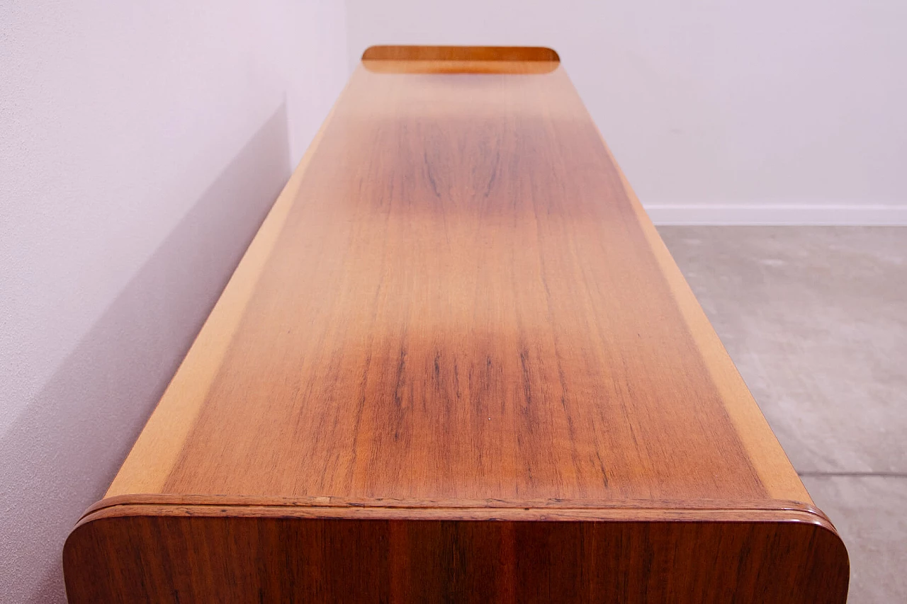 Comò in noce di František Jirák per per Tatra Nabytok, anni '60 6