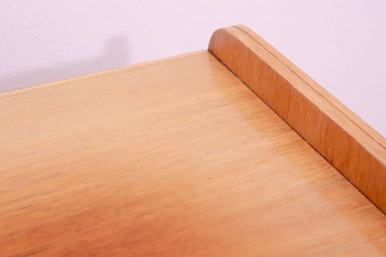 Comò in noce di František Jirák per per Tatra Nabytok, anni '60 7