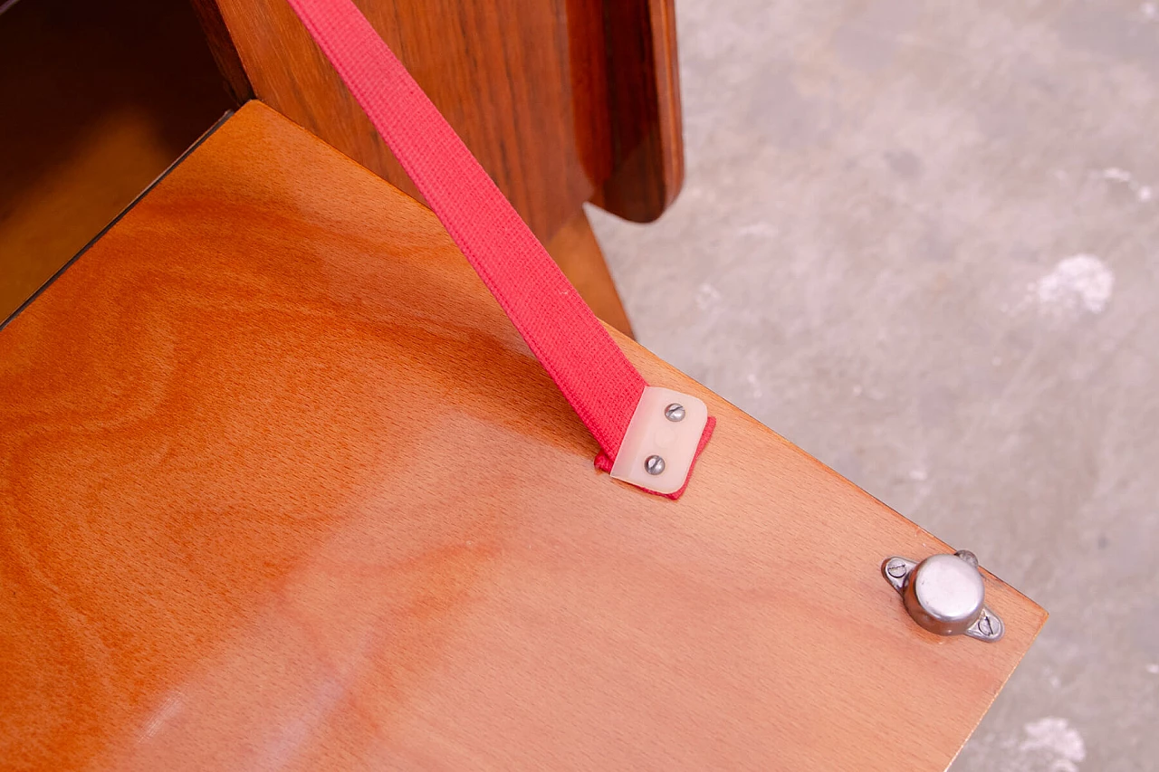 Comò in noce di František Jirák per per Tatra Nabytok, anni '60 12