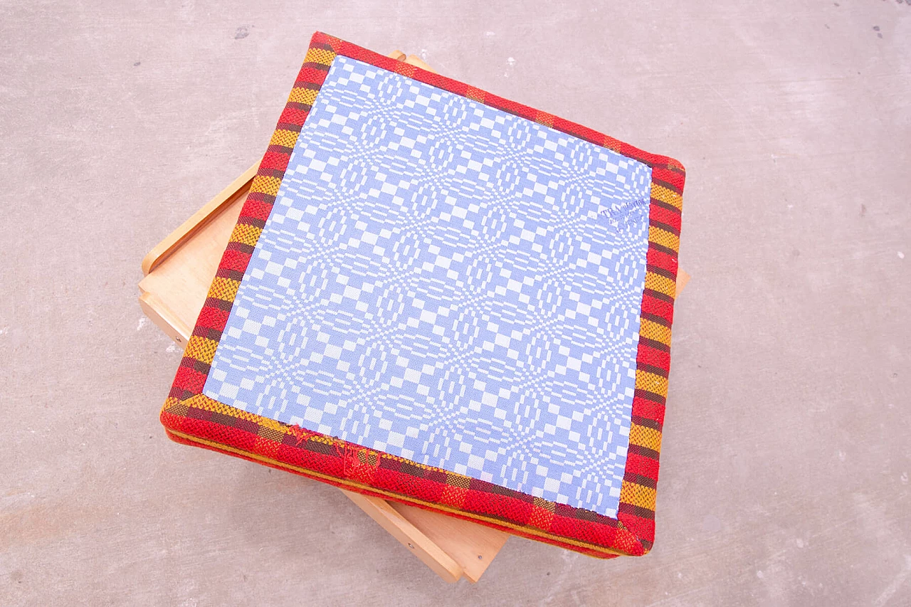 Poggiapiedi di Frantisek Jirák per Tatra Nabytok, anni '60 9