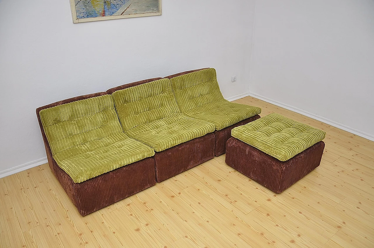 Divano modulare e pouf in velluto a coste di Dux, anni '70 Divano modulare e pouf in velluto a coste di Dux, anni '70