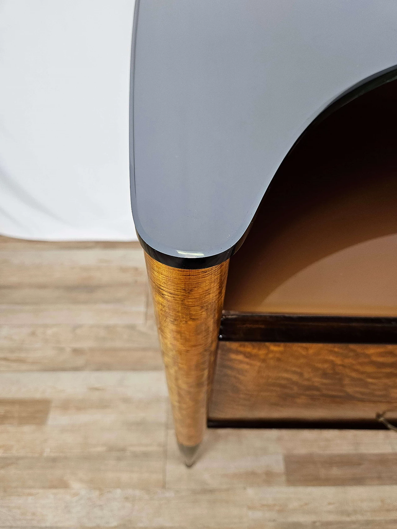 Thuja-root chest of drawers with glass top and shelf, 1960s 17