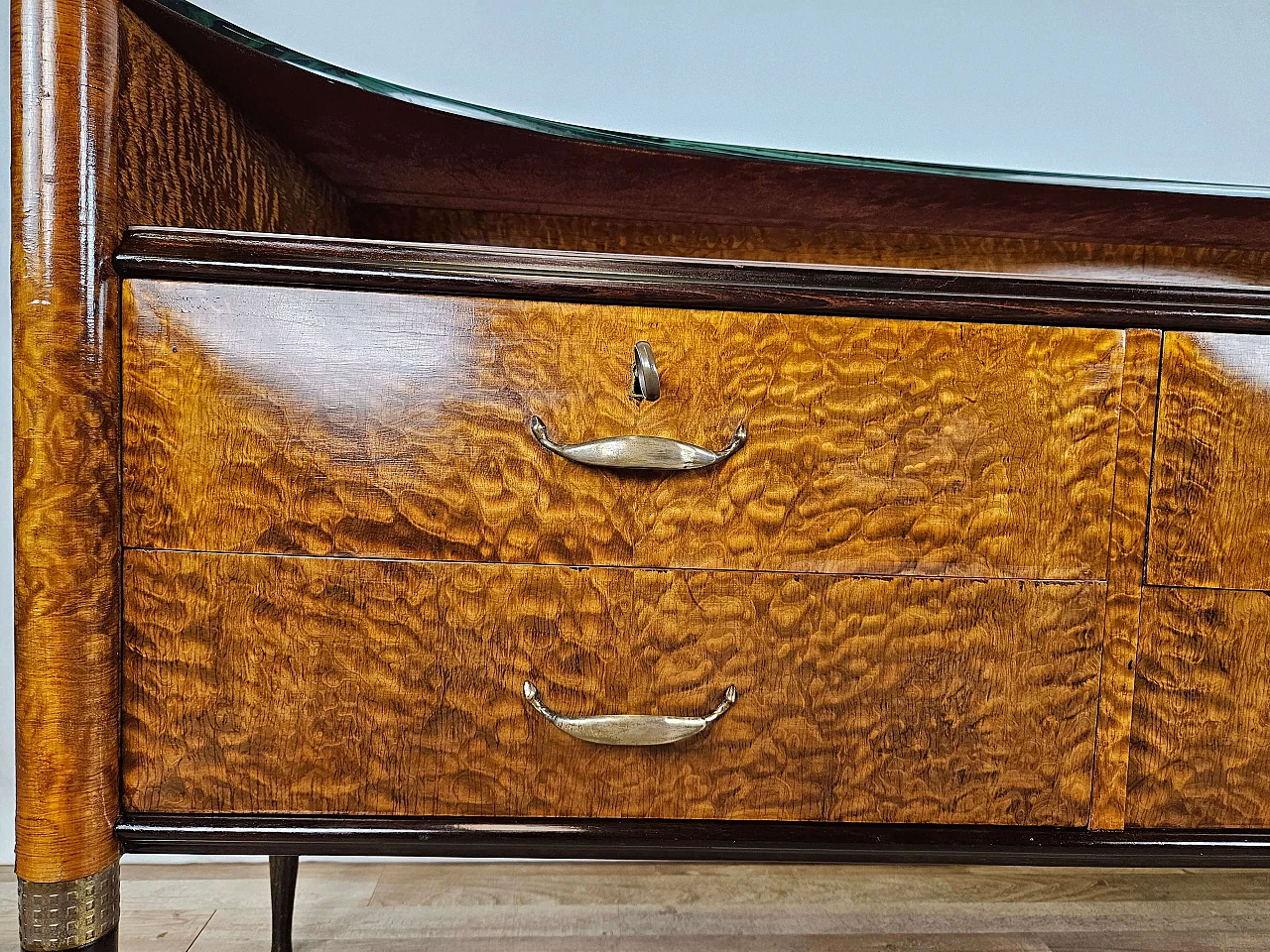 Thuja-root chest of drawers with glass top and shelf, 1960s 19