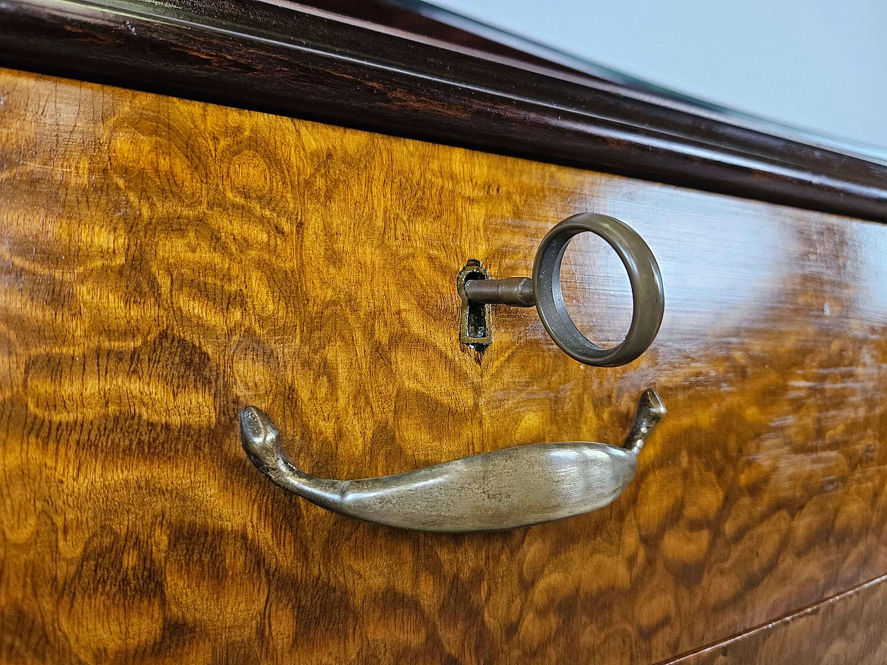 Thuja-root chest of drawers with glass top and shelf, 1960s 21