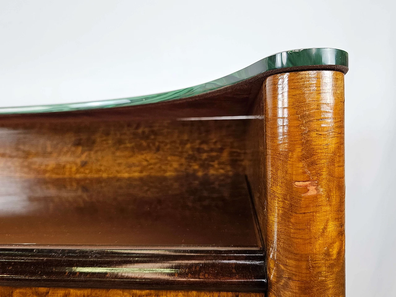 Thuja-root chest of drawers with glass top and shelf, 1960s 36