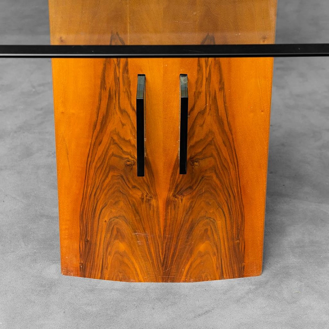 Tavolo in legno e vetro sagomato, anni '80 10