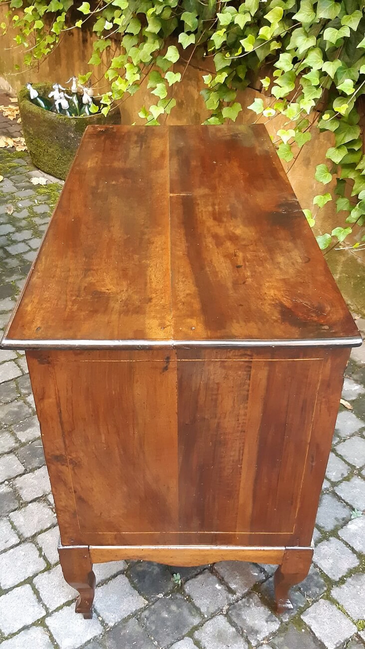 Comò Luigi XV in noce filettato a due cassetti, '700 4