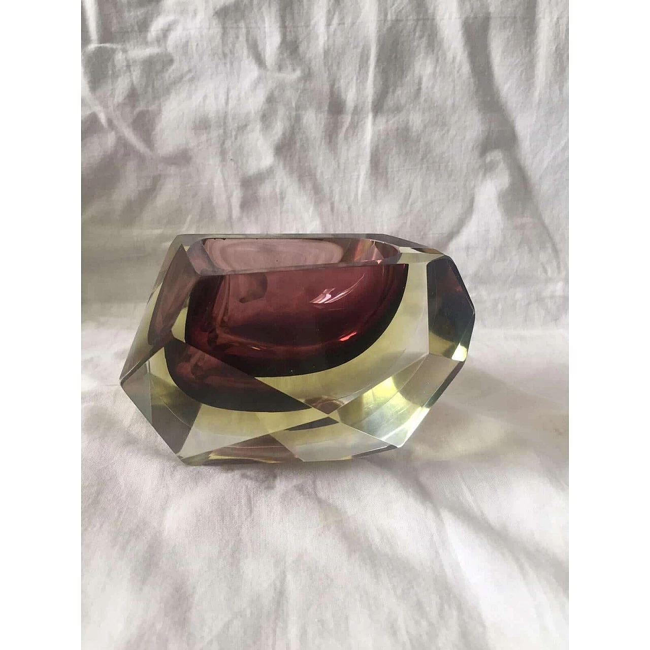 Seguso-style facetted submerged Murano glass ashtray, 1970s 6