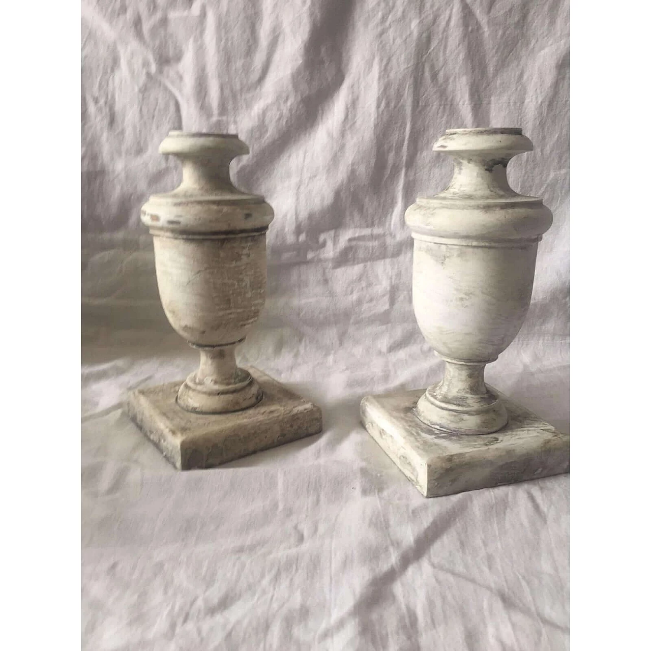 Pair of hand-carved wooden and white lacquered bases, 1940s 2