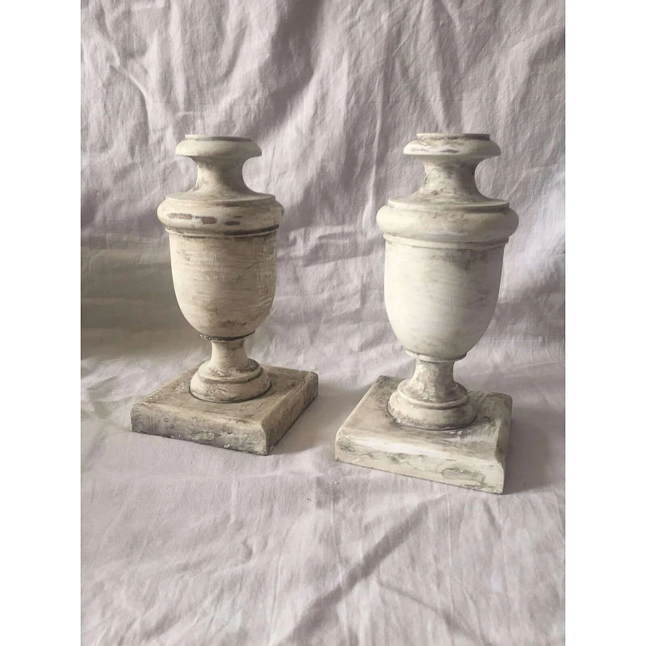 Pair of hand-carved wooden and white lacquered bases, 1940s 10