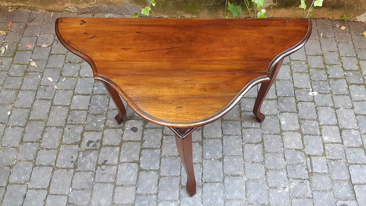 Louis XV console table in walnut with poly-lobed top, 18th century 8