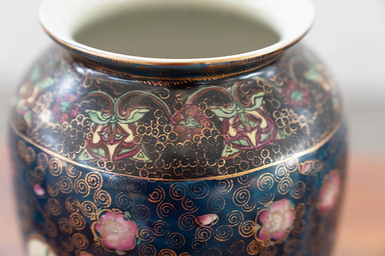 Pair of Japanese polychrome porcelain vases, 19th century 14
