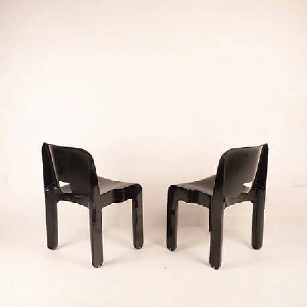 Pair of Universale 4869 chairs by Joe Colombo for Kartell, 1960s 9