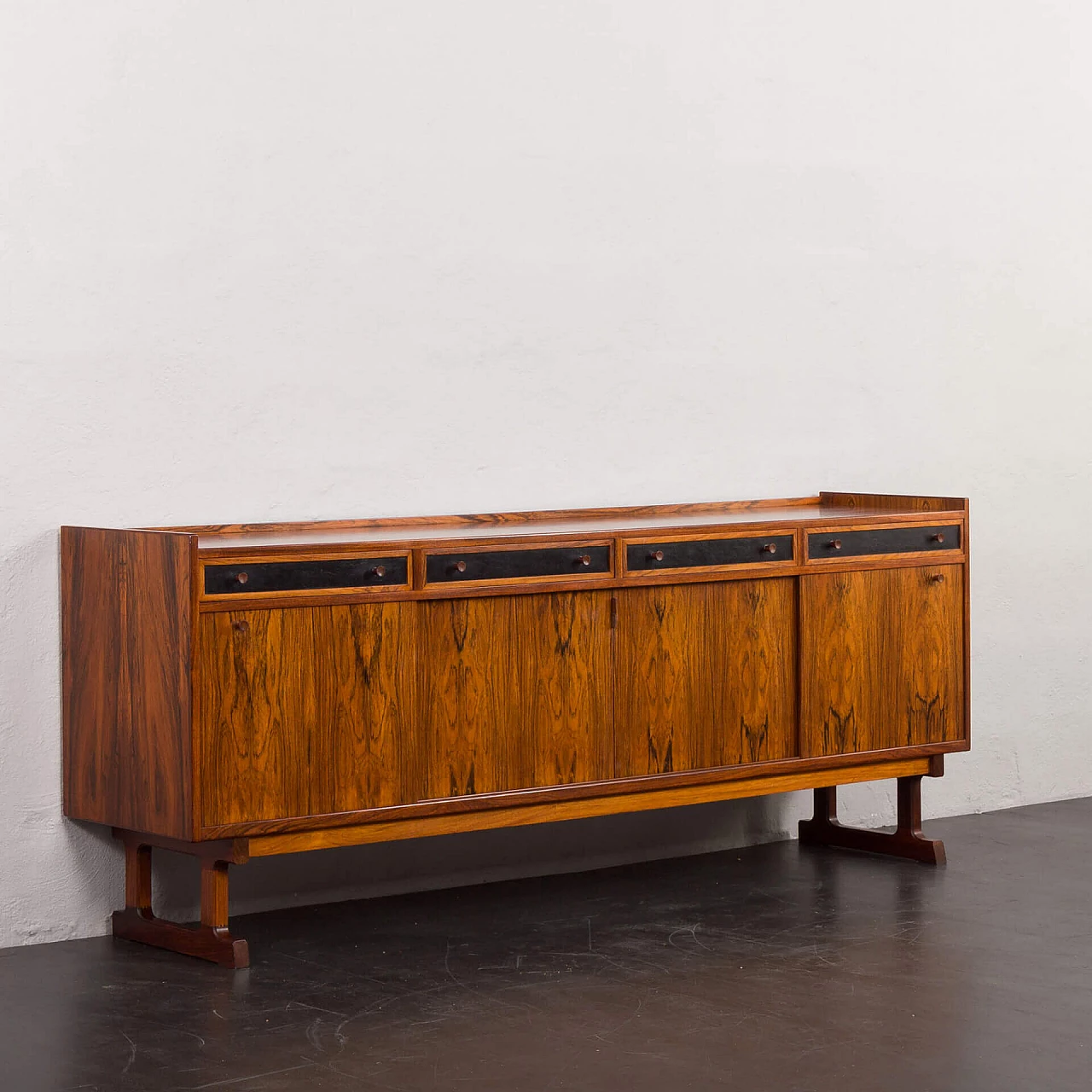 Danish rosewood sideboard with black leather details, 1960s 3