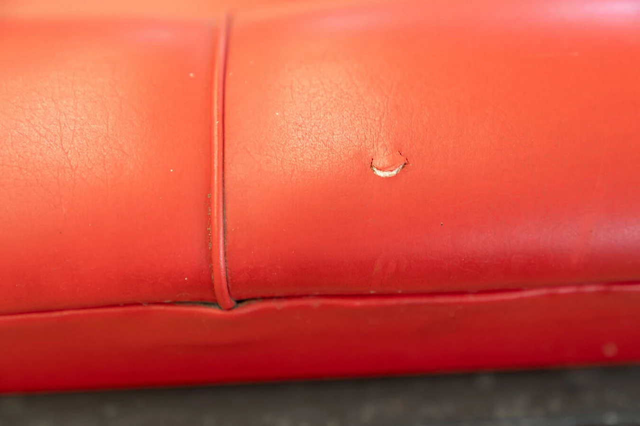 Divano Letto anni ‘70 pelle rossa Pirelli 1379154