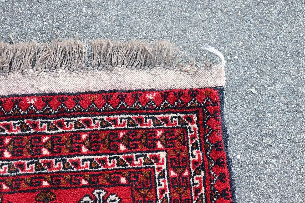 Hand-knotted Shiraz carpet, 1960s 5