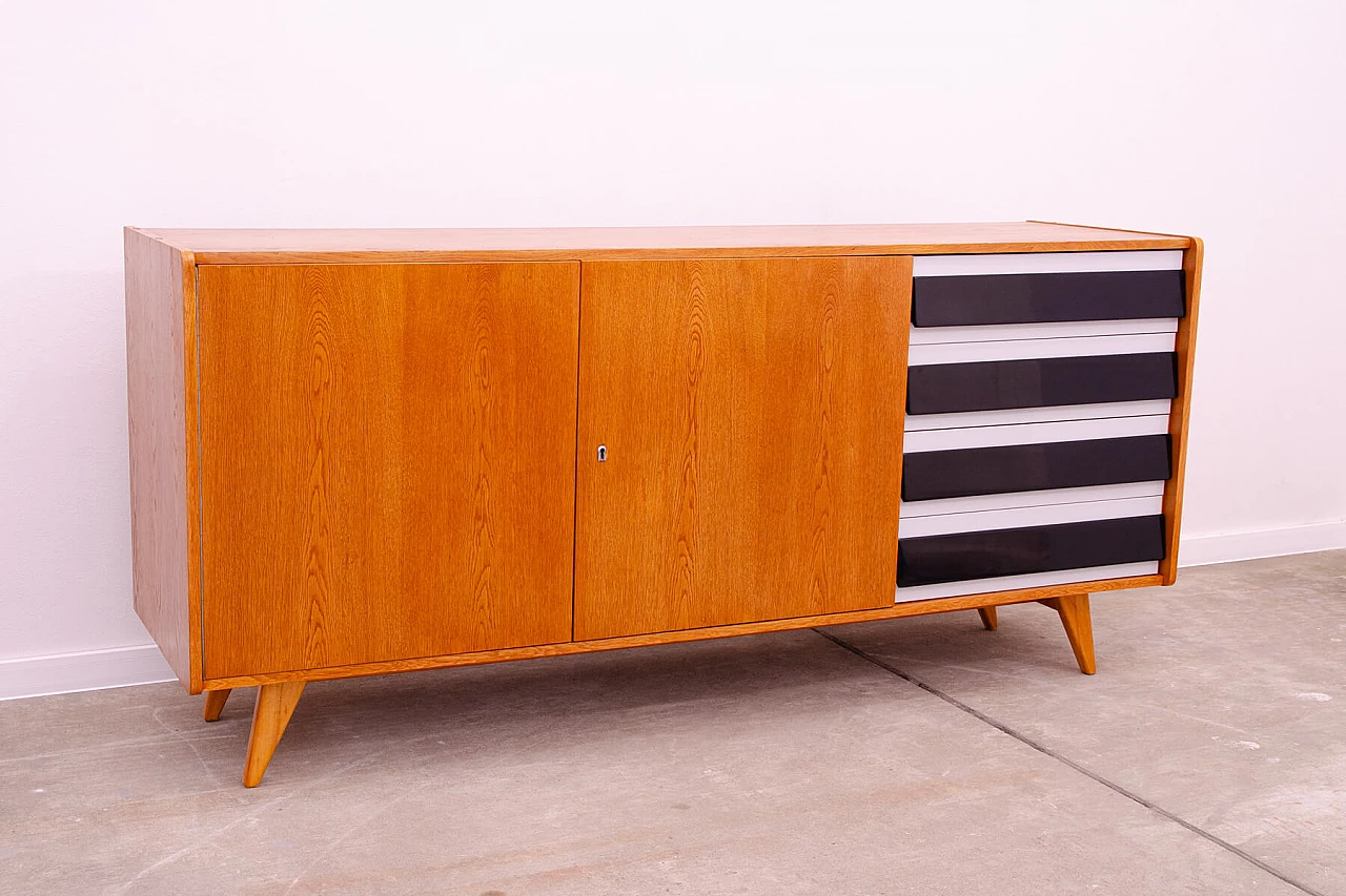 U-460 beech and plywood sideboard by Jiří Jiroutek for Interiér Praha, 1960s 3