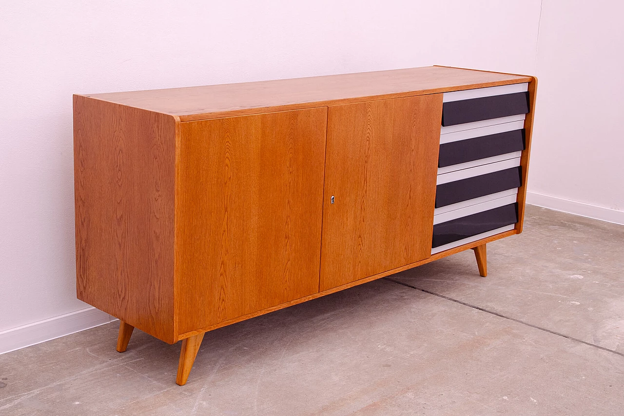 U-460 beech and plywood sideboard by Jiří Jiroutek for Interiér Praha, 1960s 4