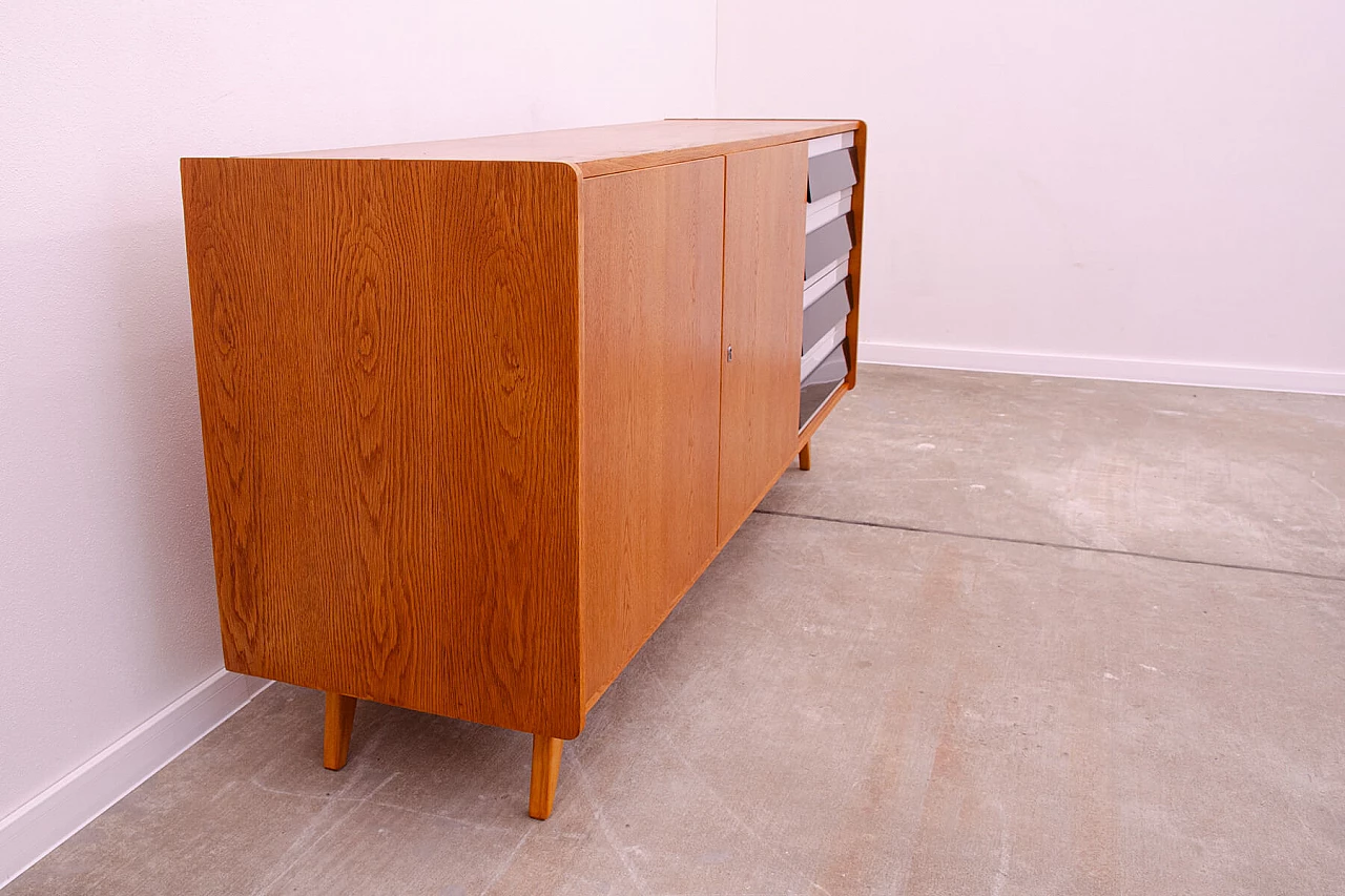 U-460 beech and plywood sideboard by Jiří Jiroutek for Interiér Praha, 1960s 5